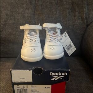 Reebok Kids White Sneakers with Velcro Strap